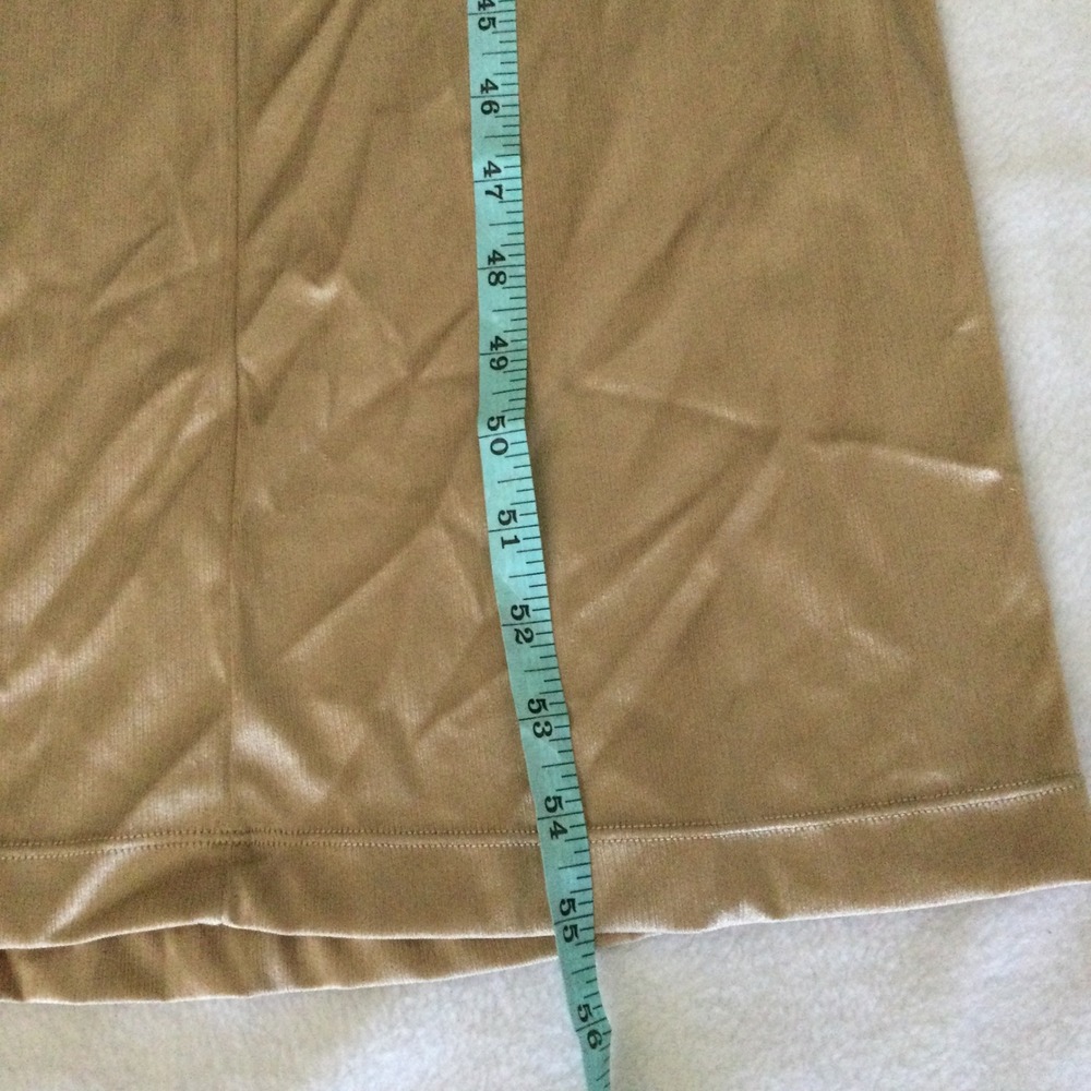 Elegant Gold Maxi Dress - Picture 10 of 10